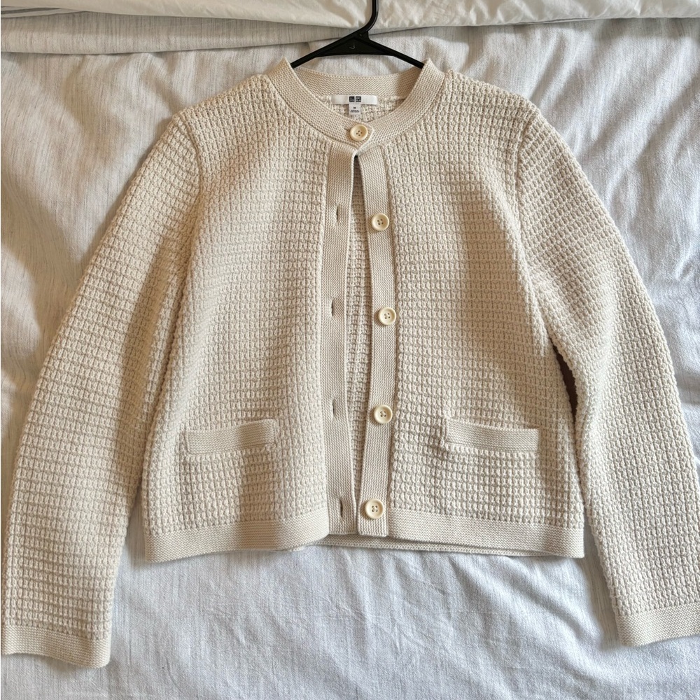 Uniqlo Cream Knit Cardigan